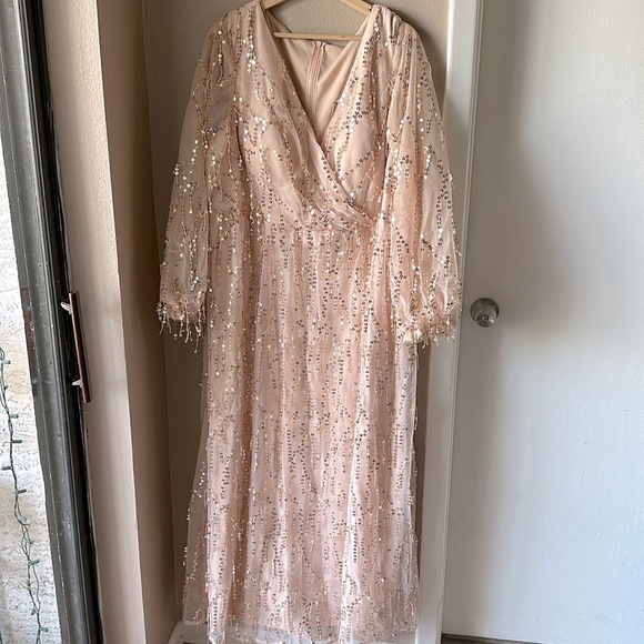 NWOT Pink Sequin Plus Size Long Sleeve Formal Gown - Picture 3 of 10
